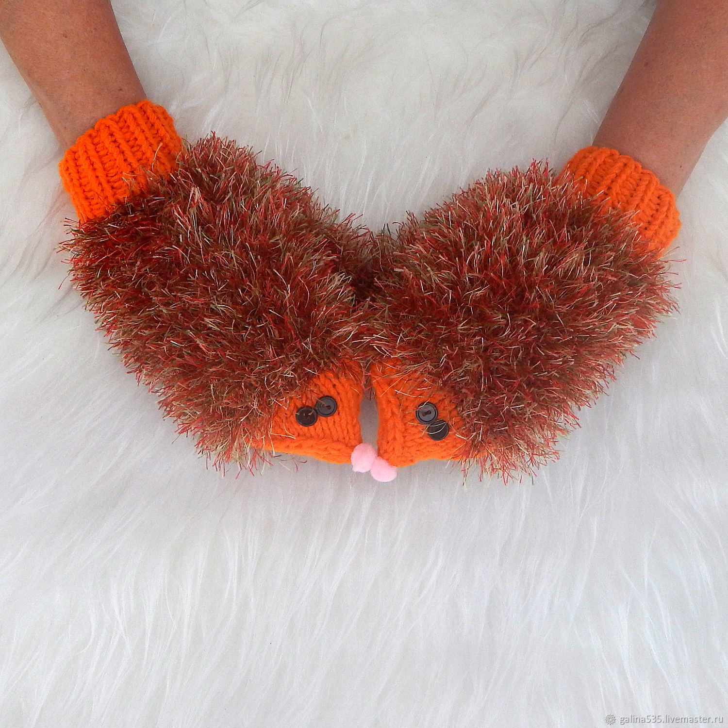 Готовые варежки-ежики