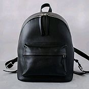 Кожаный женский рюкзак чёрного цвета Sturdy