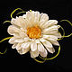 silk flowers brooch. flower hair clip made of silk. white gerbera brooch.white gerbera hair clip barrette automatic white gerbera decoration silk flower decoration silk brooch silk products
