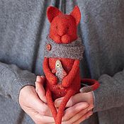 Куклы и игрушки ручной работы. Ярмарка Мастеров - ручная работа Terracotta with fish (brooch) Felt toy cat (red, terracotta). Handmade.