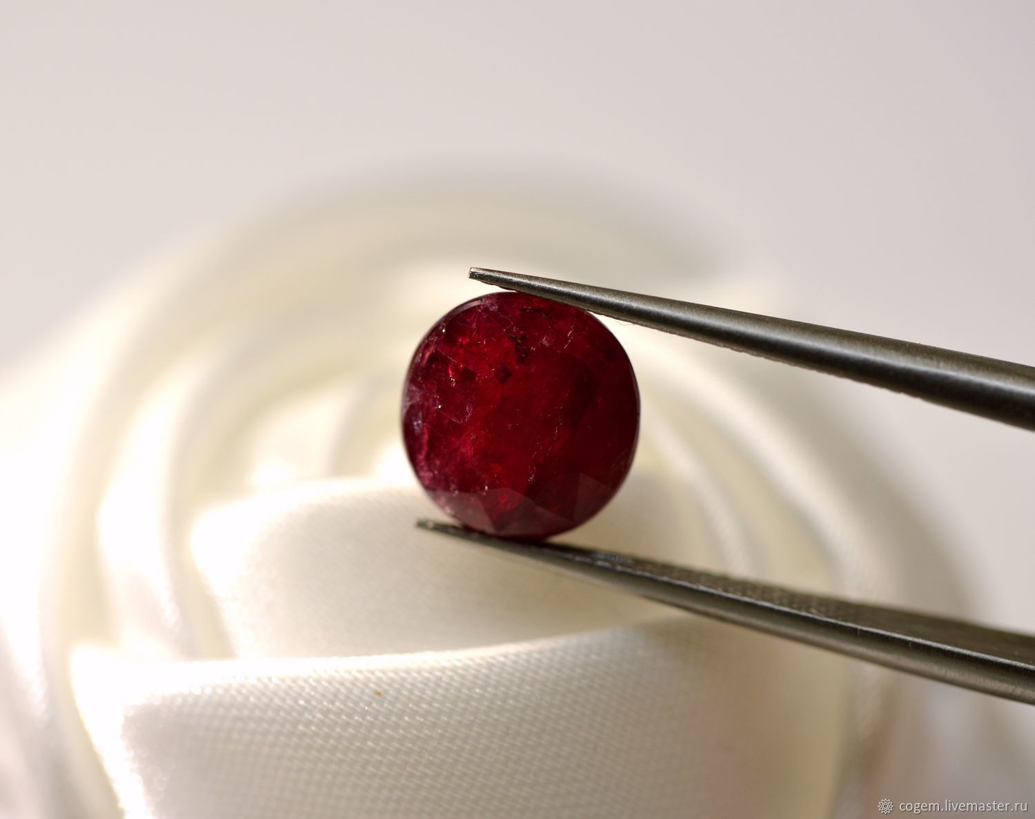 Рубин природный 4,26ct (без обработки)сертификат купить в интернет ...