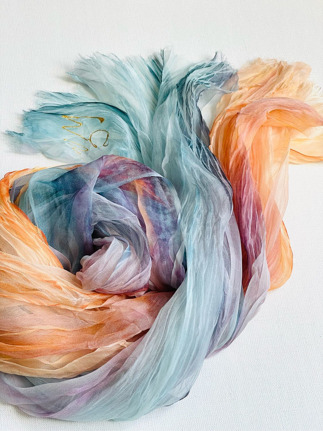 Палантин Шелк 100% Батик Ручное крашение Шелковый палантин на заказ в интернет-магазине Ярмарка Мастеров по цене 7000 ₽ – VHZJJRU | Палантины, Сочи - доставка по России