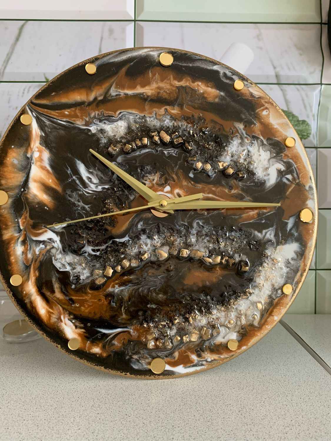 Часы настенные из эпоксидки в интернет-магазине на Ярмарке Мастеров ...