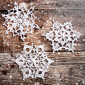 Сувениры и подарки handmade. Livemaster - original item Snowflakes 3 pieces set white (2B) knitted. Handmade.