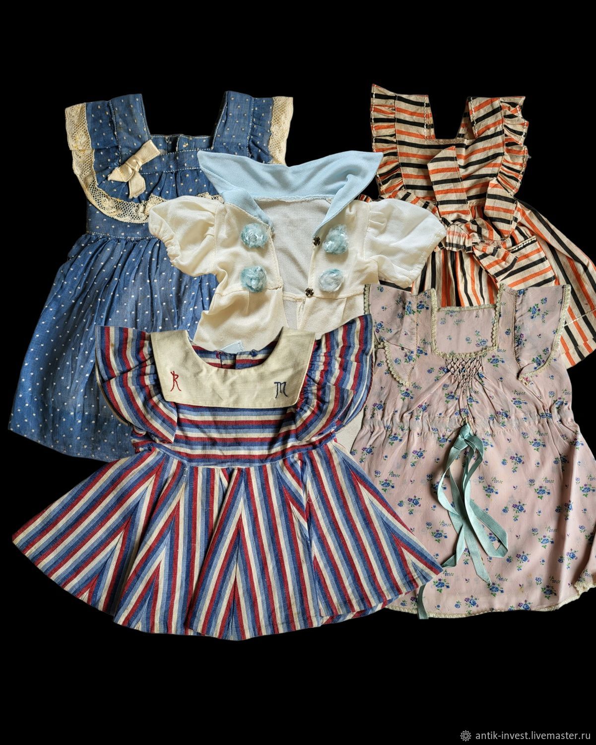 Старинная одежда для антикварных и винтажных кукол младенцев.