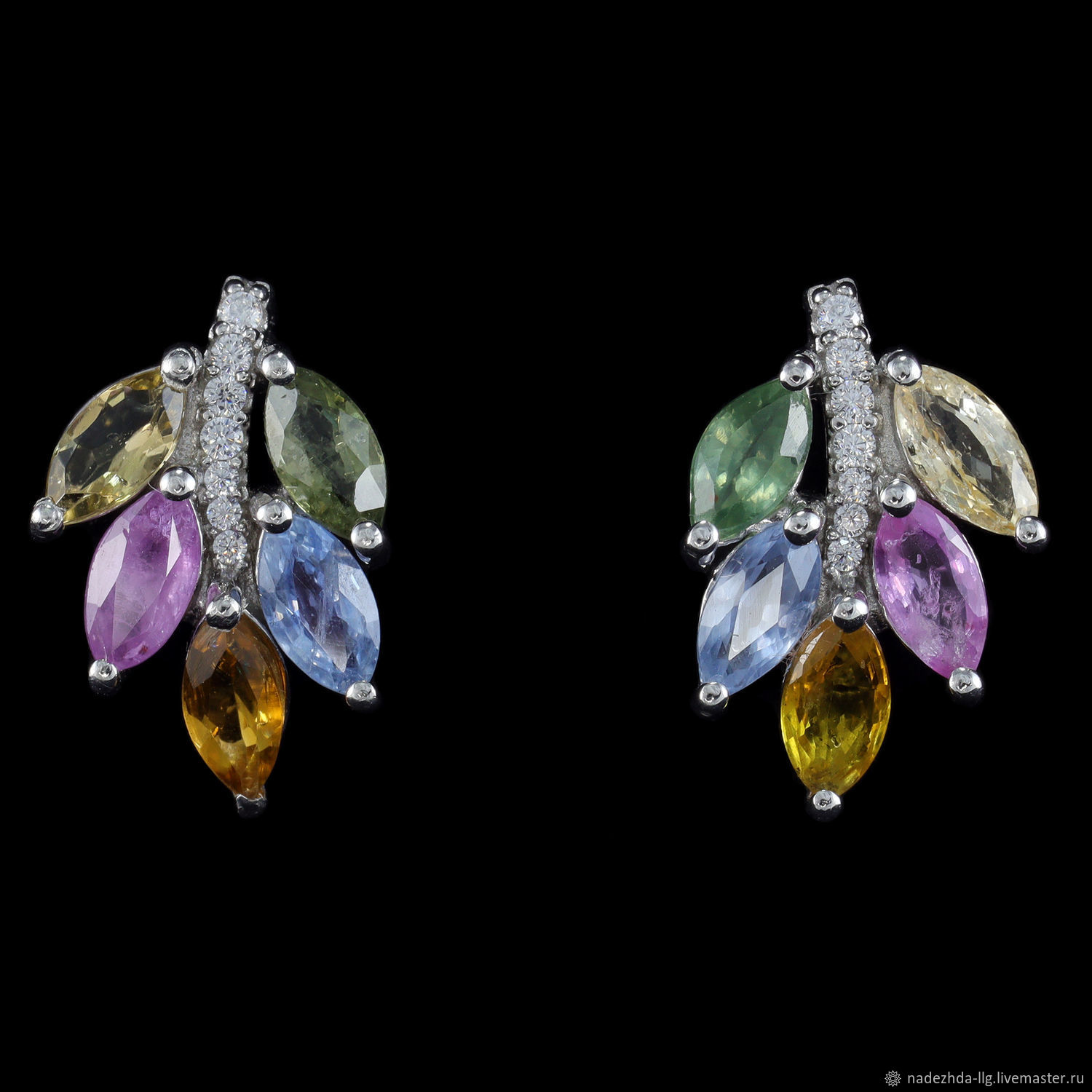 Женские серебряные серьги с натуральными разноцветными сапфирами! в интернет-магазине Ярмарка Мастеров по цене 3900 ₽ – VW4XYRU | Серьги классические, Невинномысск - доставка по России