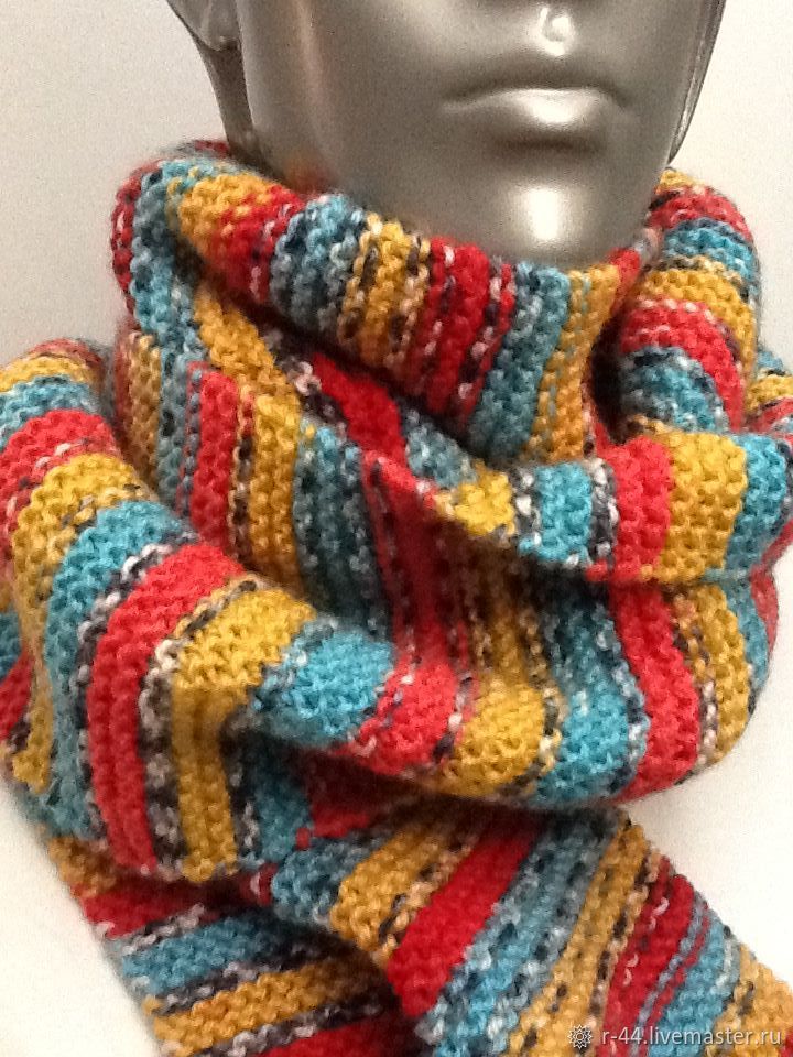 Цветной шарф. Разноцветный шарф. Шарф из разноцветной пряжи. Разноцветный вязаный шарф. Многоцветные вязаные шарфы.