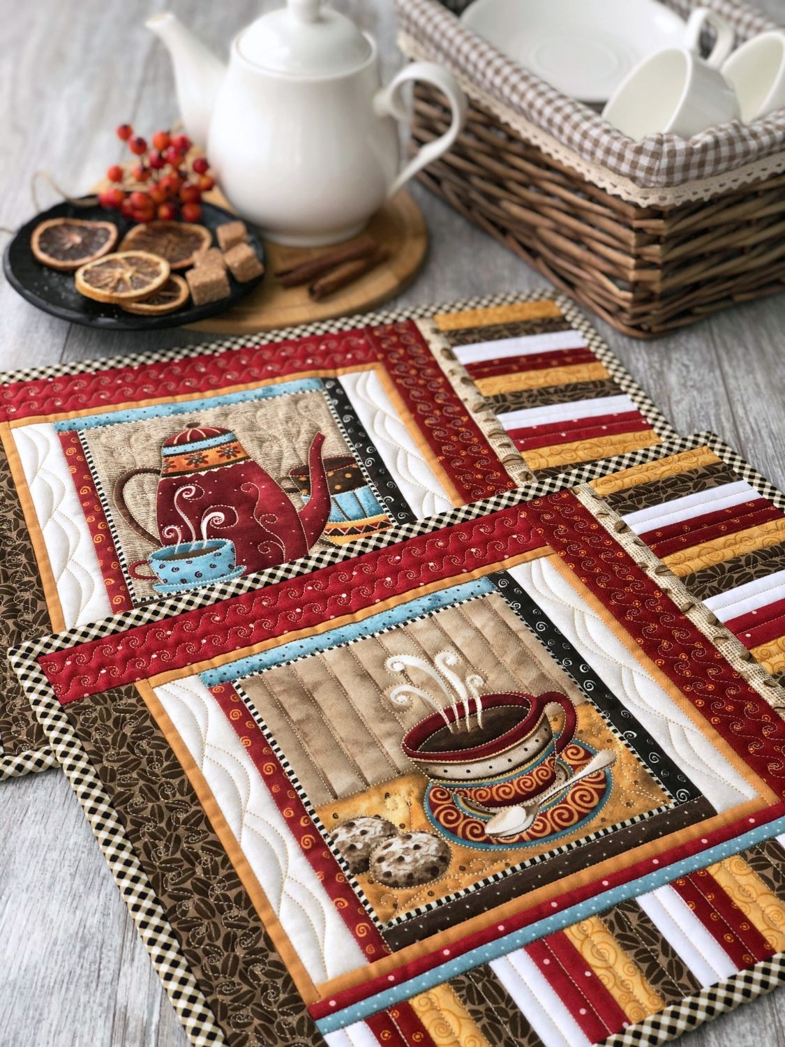 Лоскутное шитье ланчматы. Ланчматы пэчворк япония. Лоскутное шитье ланчматы. Пэчворк ланчматы салфетки прихватки. Блок лоскутного шитья ланчматы.