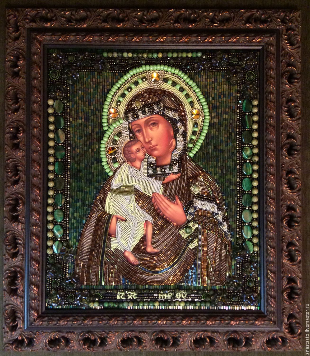 Феодоровская икона Божией матери в окладе