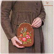 Сумки и аксессуары handmade. Livemaster - original item Embroidered handbag with Rosehip clasp