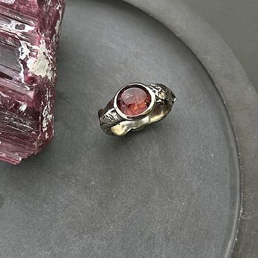 Украшения ручной работы. Ярмарка Мастеров - ручная работа Кольцо Genesis Rubellite. Handmade.
