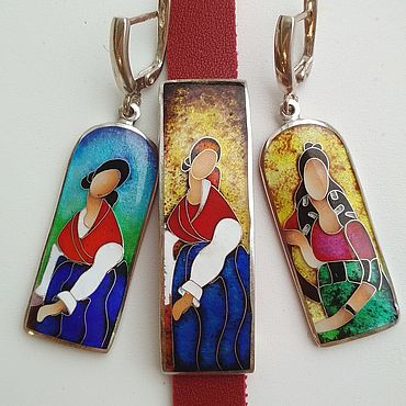 деревянные и эмалевые украшения ручной работы