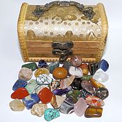 Коллекция из 50 камней (2 см) в шкатулке