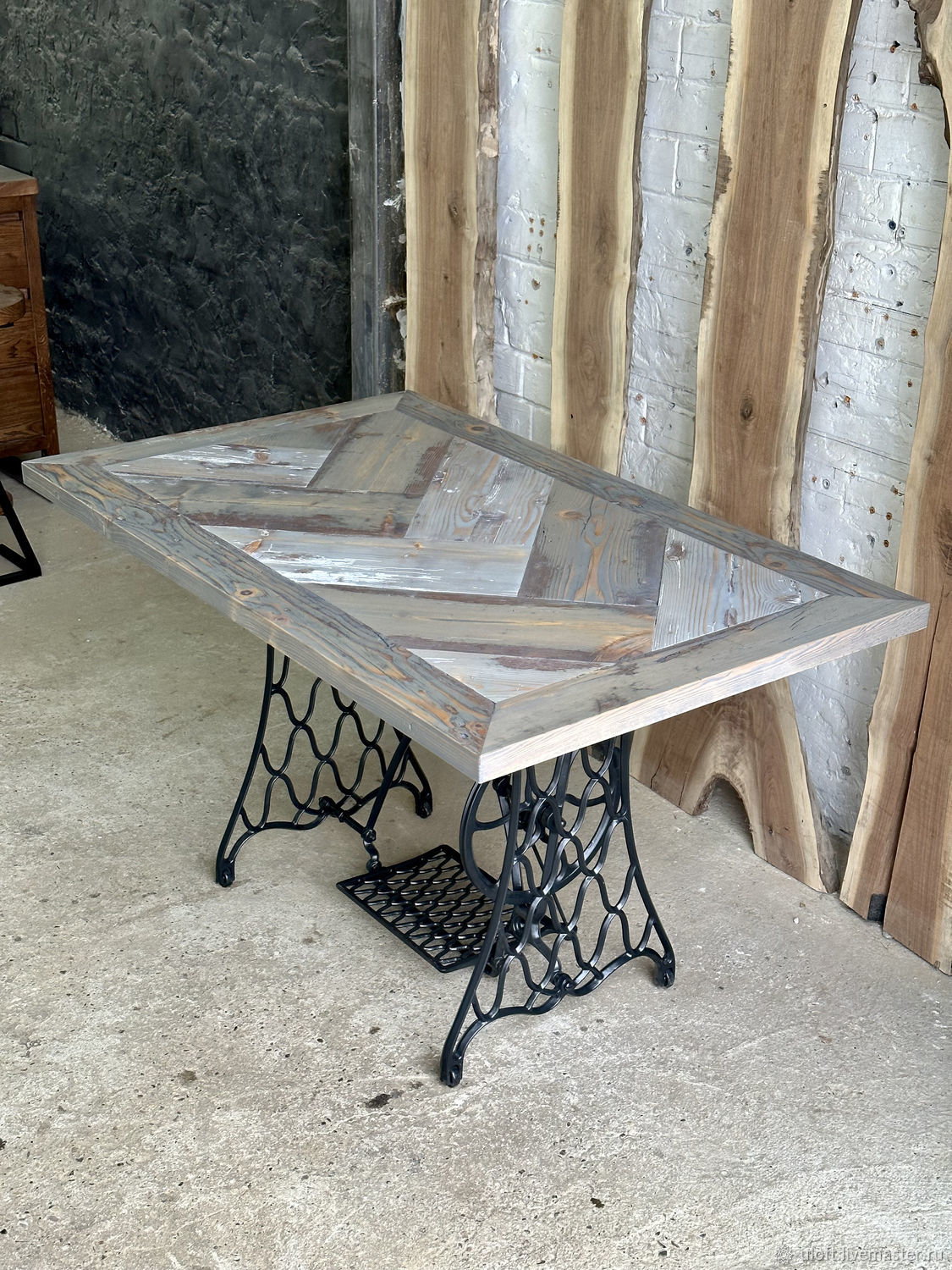 Обеденный стол из амбарных досок в стиле Лофт – заказать на Ярмарке ...