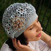 Шапочка шапка женская вязаная крючком на осень зиму Голубой с песочным