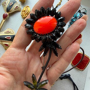 Винтаж ручной работы. Ярмарка Мастеров - ручная работа Винтаж: Брошь Weiss. Handmade.