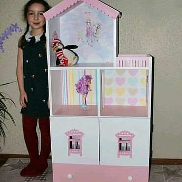Куклы и игрушки ручной работы. Ярмарка Мастеров - ручная работа Кукольный домик Стеллаж с ящиком и дверцами. Handmade.