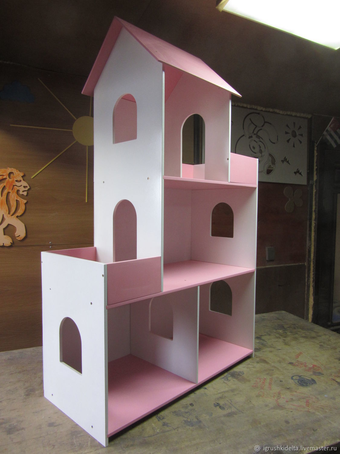 Кукольный домик с балконом и мебелью, 3 этажа купить за рублей - Podarki-Market