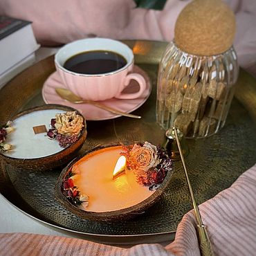Сувениры и подарки ручной работы. Ярмарка Мастеров - ручная работа Соевая свеча в кокосе. Handmade.