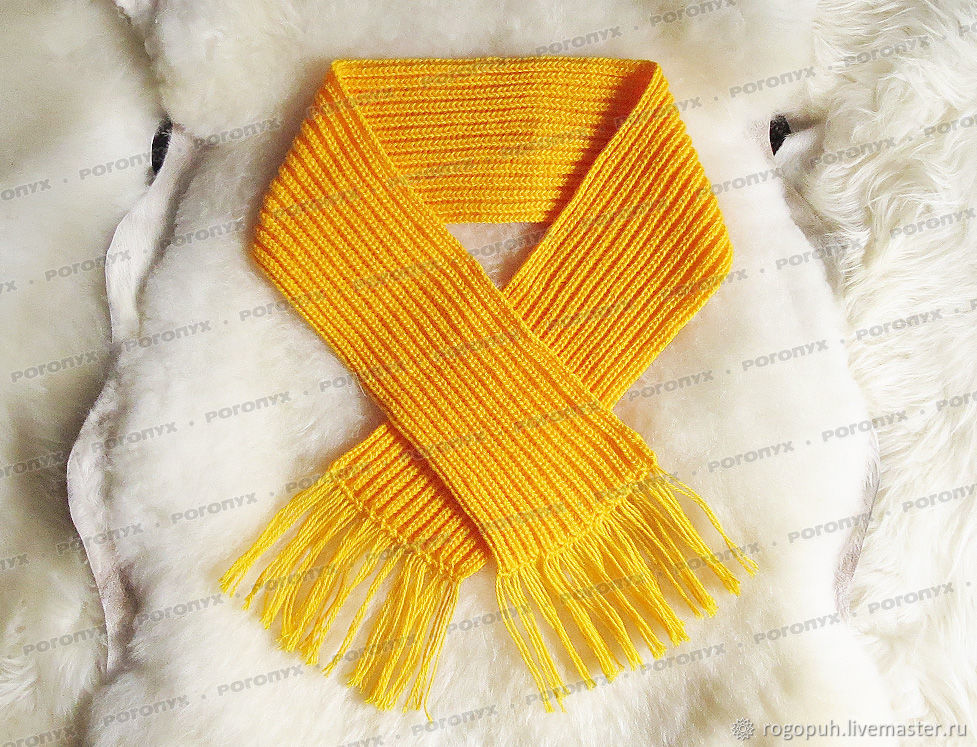 knitted scarf