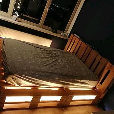 Мебель из поддонов кровать