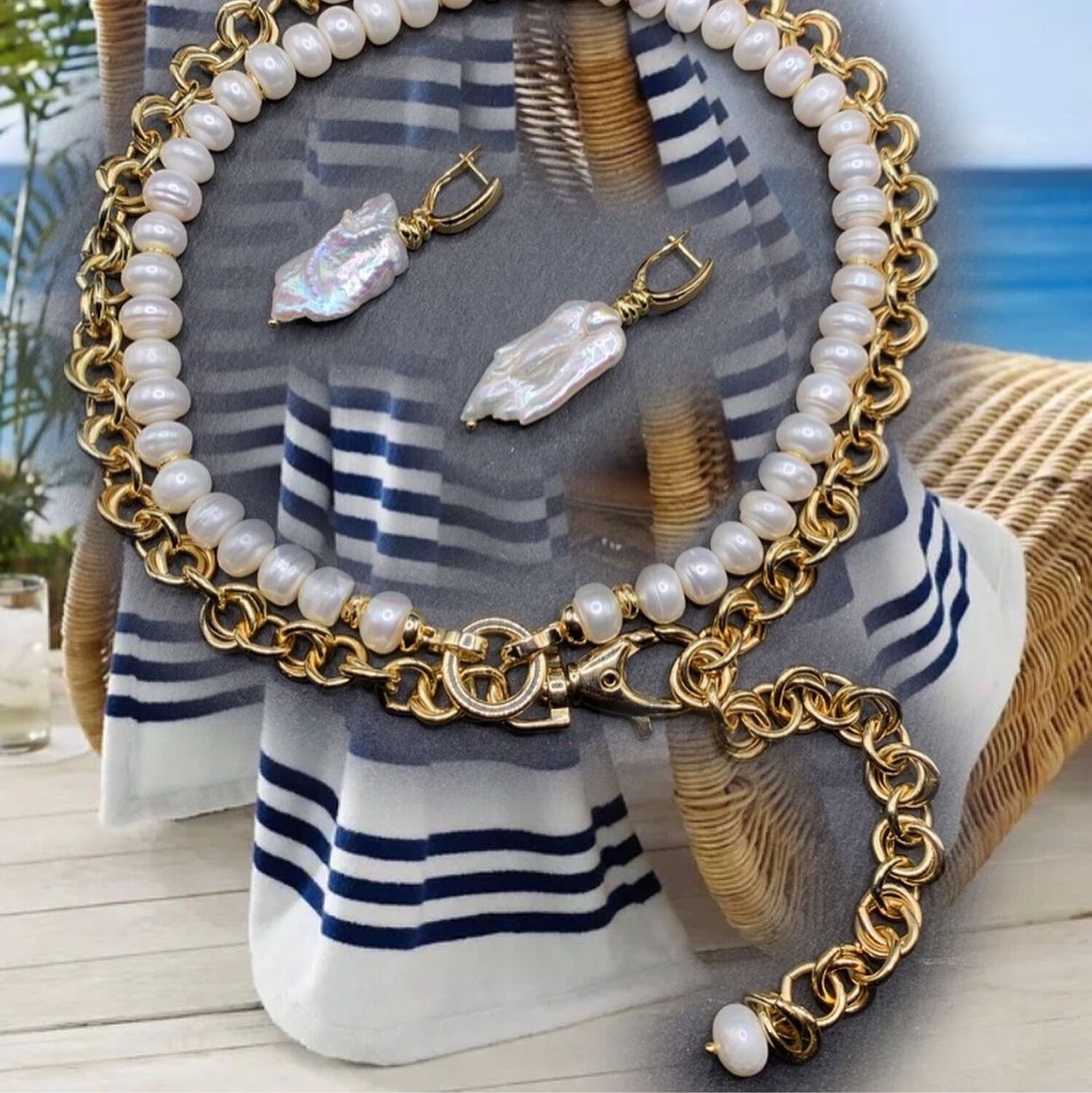 Роскошный комплект украшений в морском стиле из жемчуга – заказать на Ярмарке Мастеров – S9EM2RU