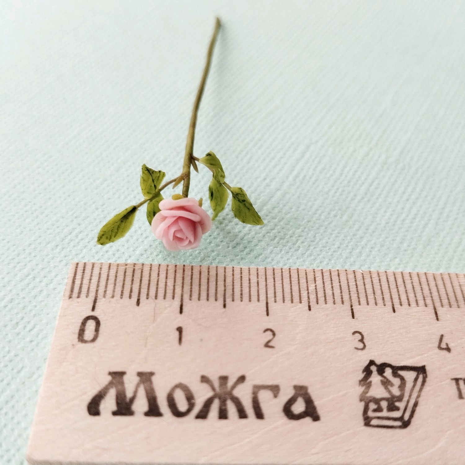 Миниатюрные цветы 1:12.Роза розовая купить в интернет-магазине Ярмарка ...