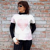 Одежда ручной работы. Ярмарка Мастеров - ручная работа T-shirts: Top white-pink felted on a mesh Heart identification. Handmade.