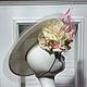 Белая Дизайнерская асимметричная шляпка с цветами для свадьбы, скачек. Шляпы. Анна Андриенко (Головные уборы). Ярмарка Мастеров.  Фото №6