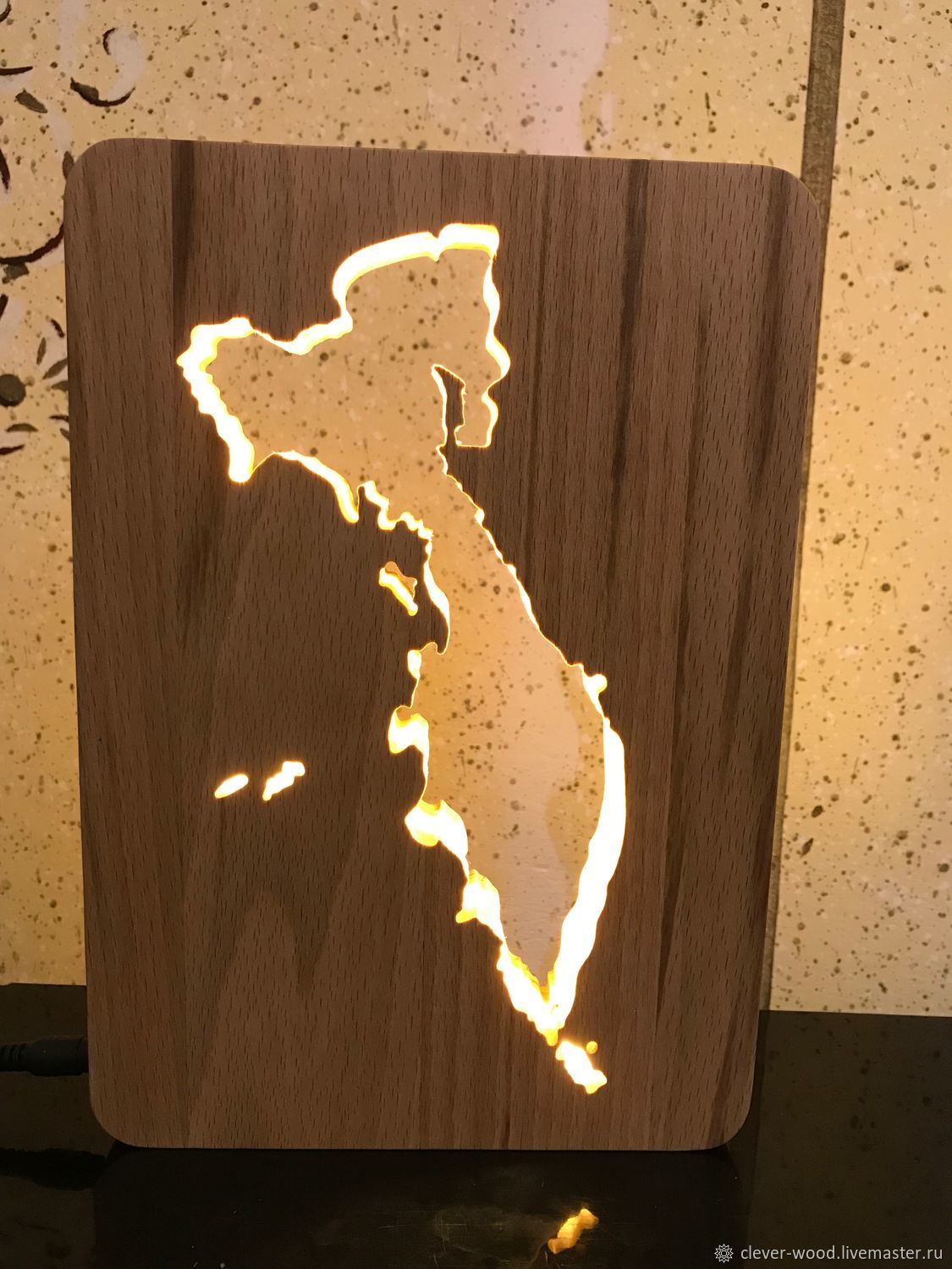 Светильник Камчатка - подарок из дерева на заказ, Именные сувениры, Москва,  Фото №1