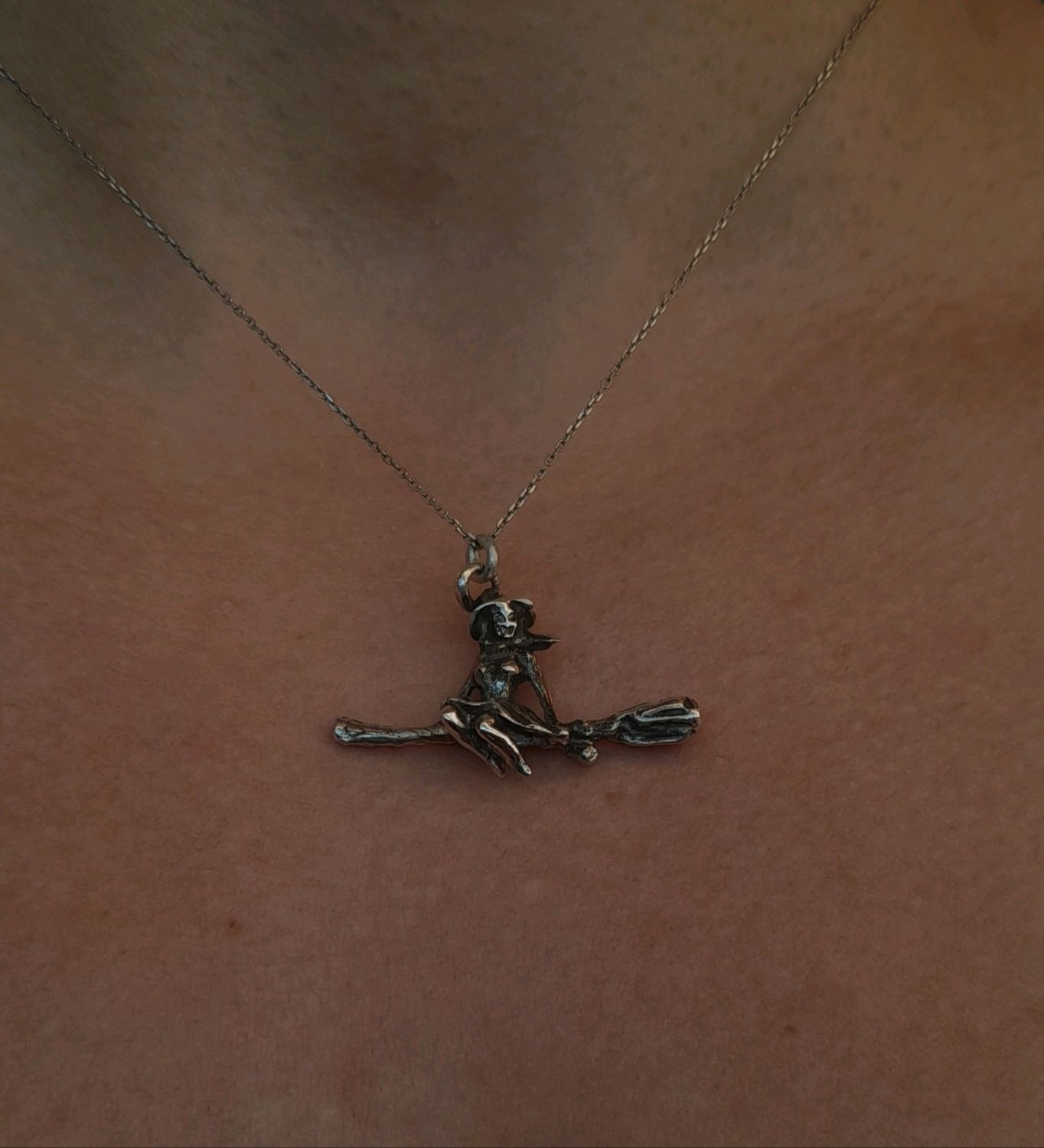 Серебряный кулон "Ведьма на метле" в интернет-магазине на Ярмарке ...