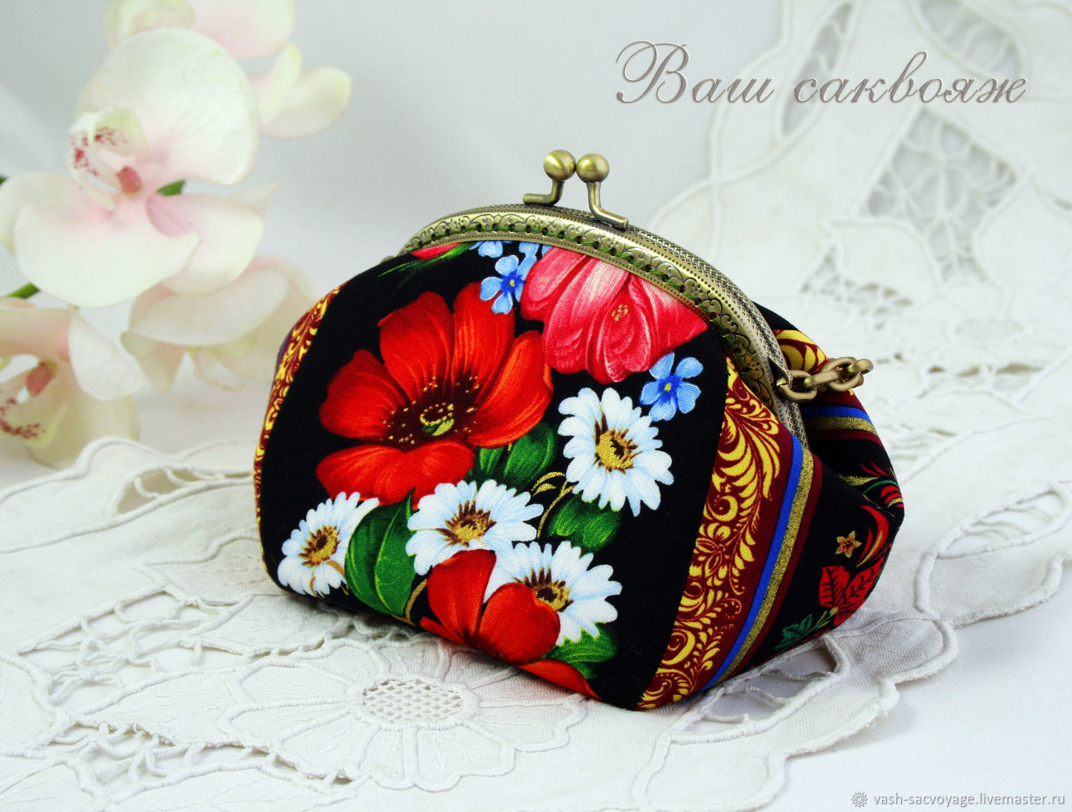 04a61f98530f07315172d224d2nd--sewn-cosmetic-bag-with-clasp-cosmetic-bag-russian-flowers-mad.jpg