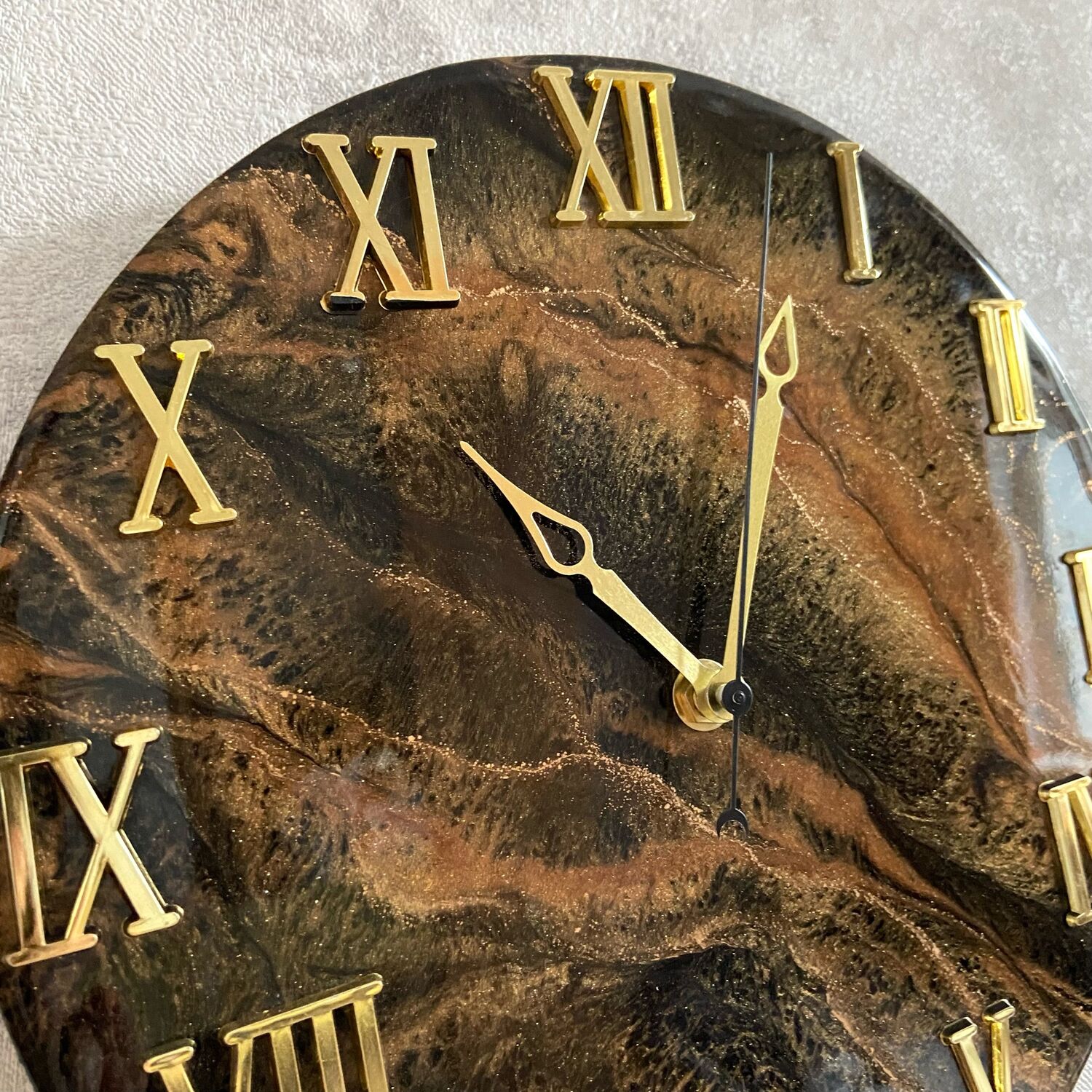 Часы настенные круглые, часы лофт из смолы шоколад с золотом, Часы классические, Волгоград,  Фото №1