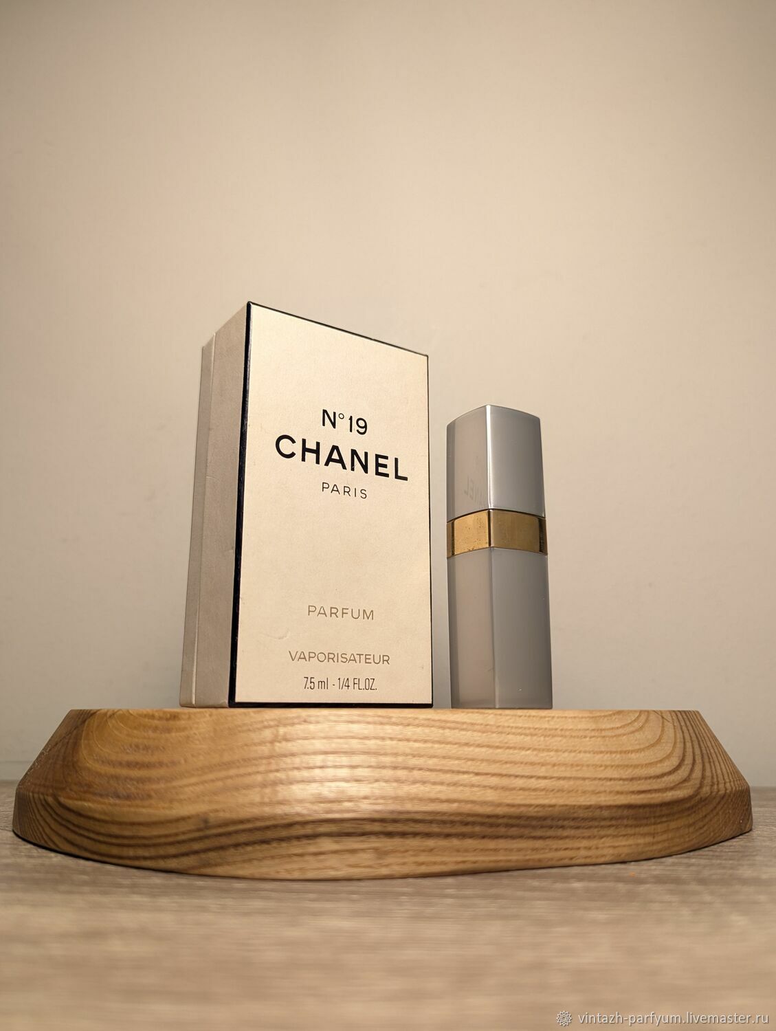 Винтаж: Духи Chanel № 19 7,5 мл винтаж 1977 года спрей в интернет-магазине Ярмарка Мастеров по цене 3500 ₽ – XS1UORU | Духи винтажные, Таганрог - доставка по России