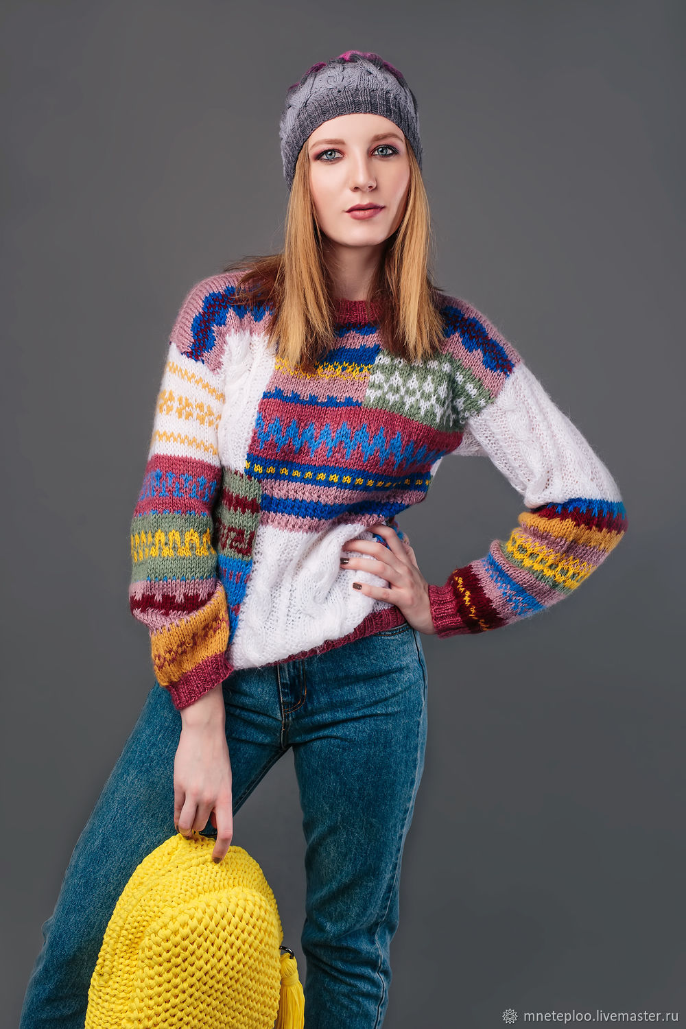 Разноцветные свитера