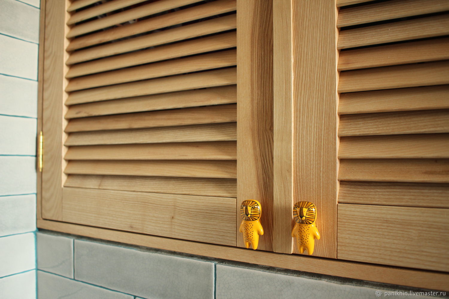 двери из бамбука для шкафа