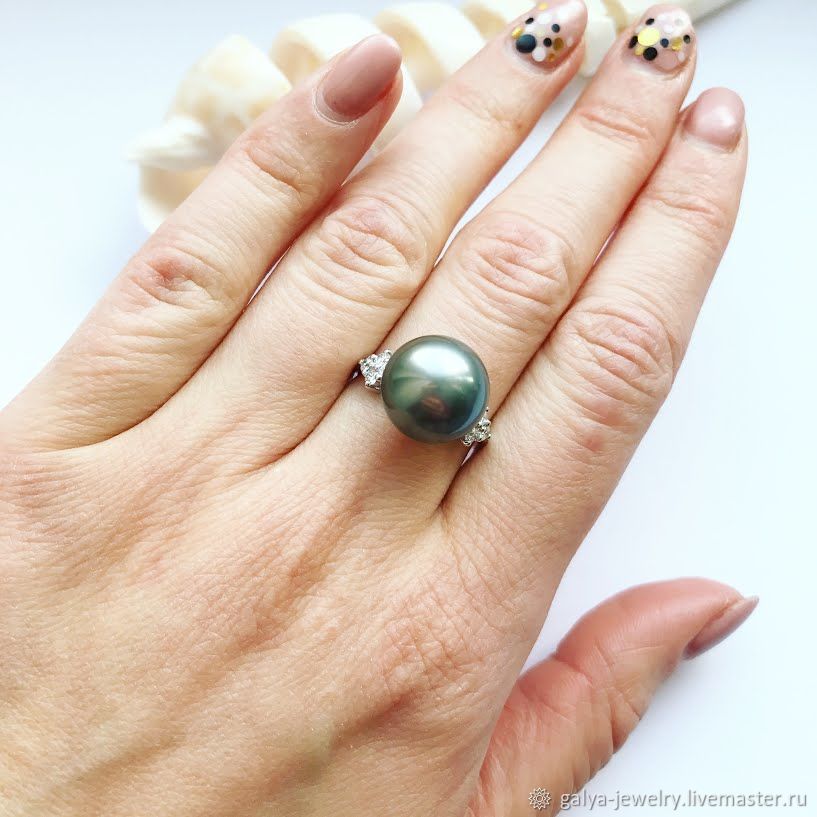 Кольцо с черным жемчугом и бриллиантами в интернет-магазине Ярмарка Мастеров по цене 65000 ₽ – FI3BHRU