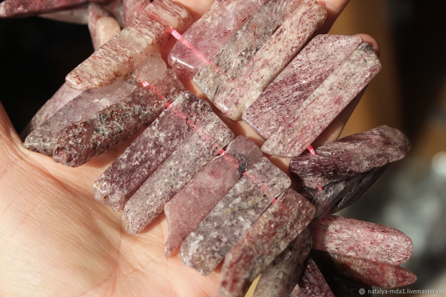 Кварц клубничный подвесочки (1/2 нити) купить в интернет-магазине ...