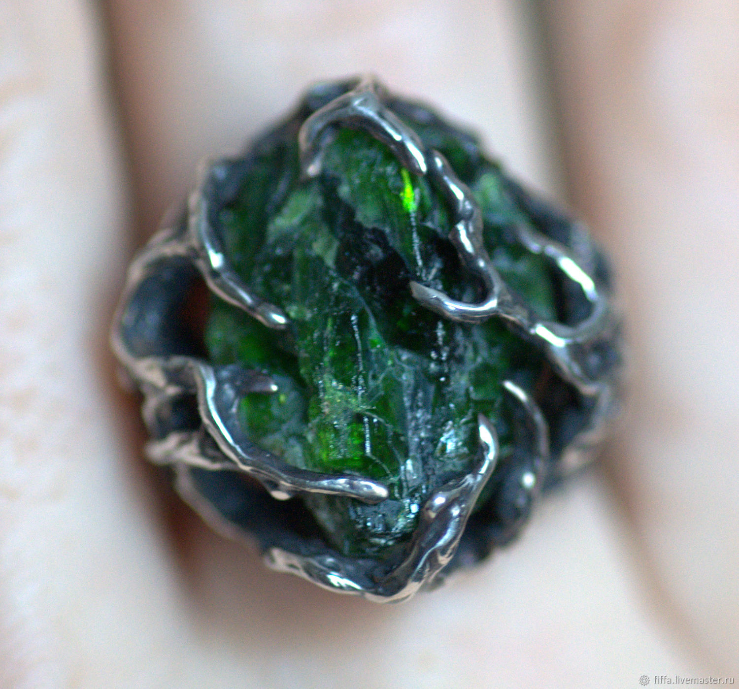 Хромдиопсидом