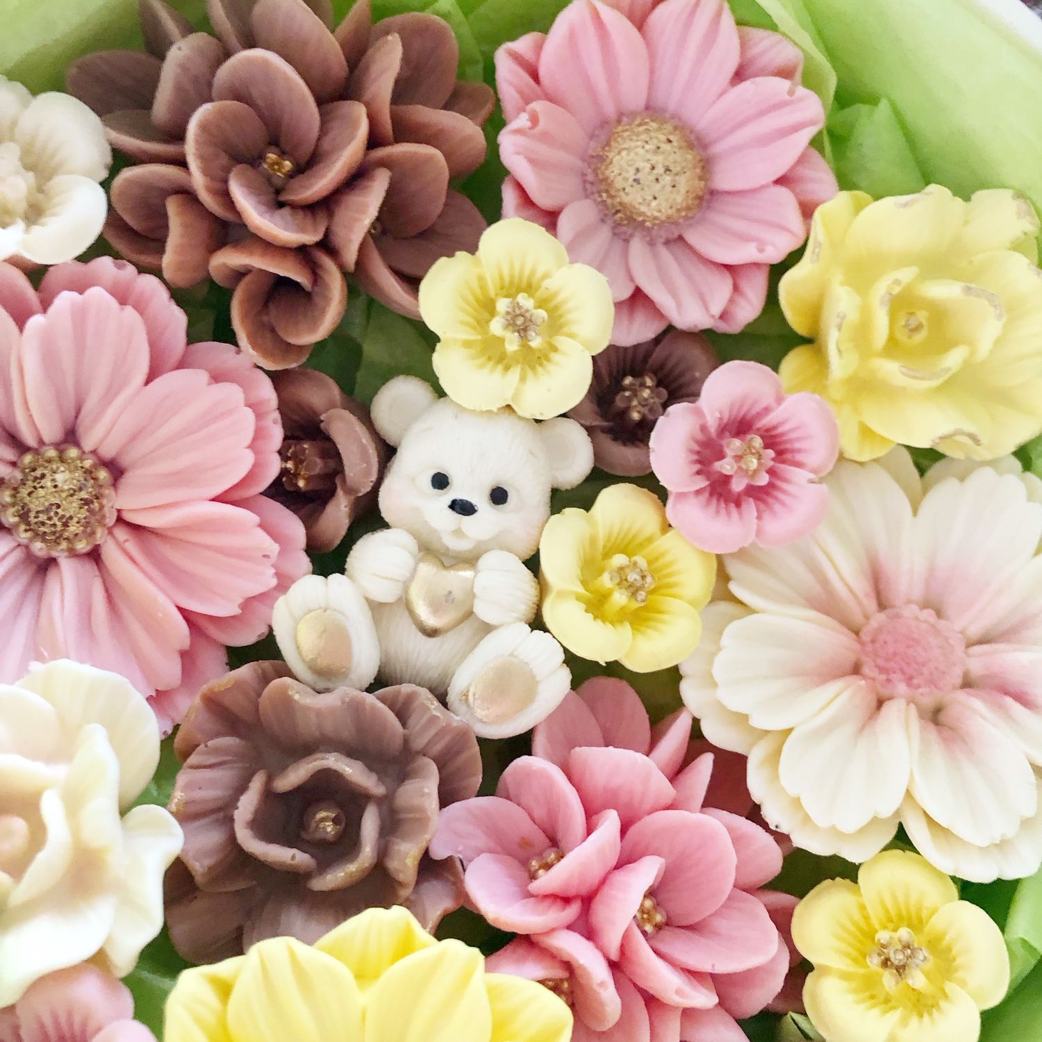 Шоколадные цветы в круглой коробке в интернет-магазине Ярмарка Мастеров ...