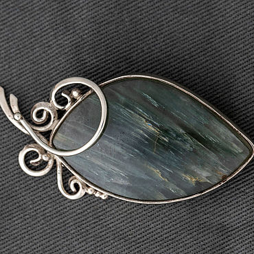 Украшения ручной работы. Ярмарка Мастеров - ручная работа Брошь празем.. Handmade.