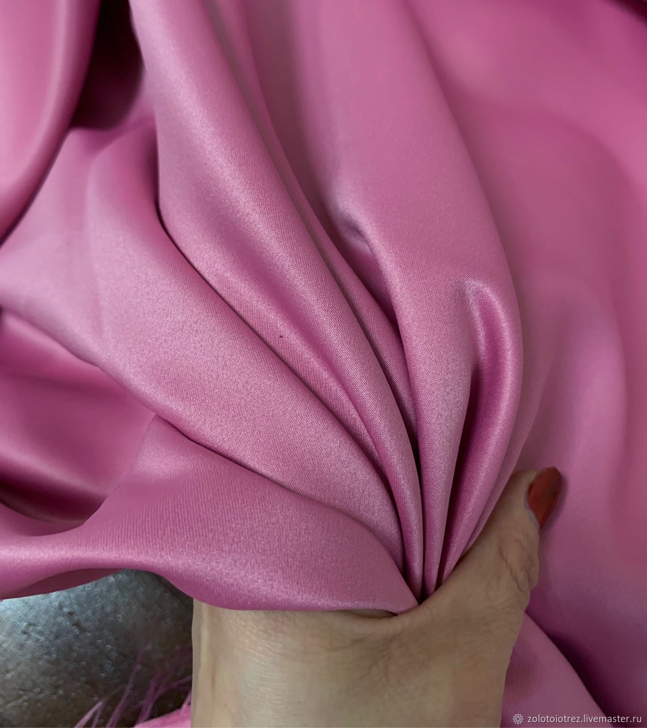 Плотные розовые. Атлас ткань. Матовый атлас ткань. Плотный атлас ткань. Розовая ткань.