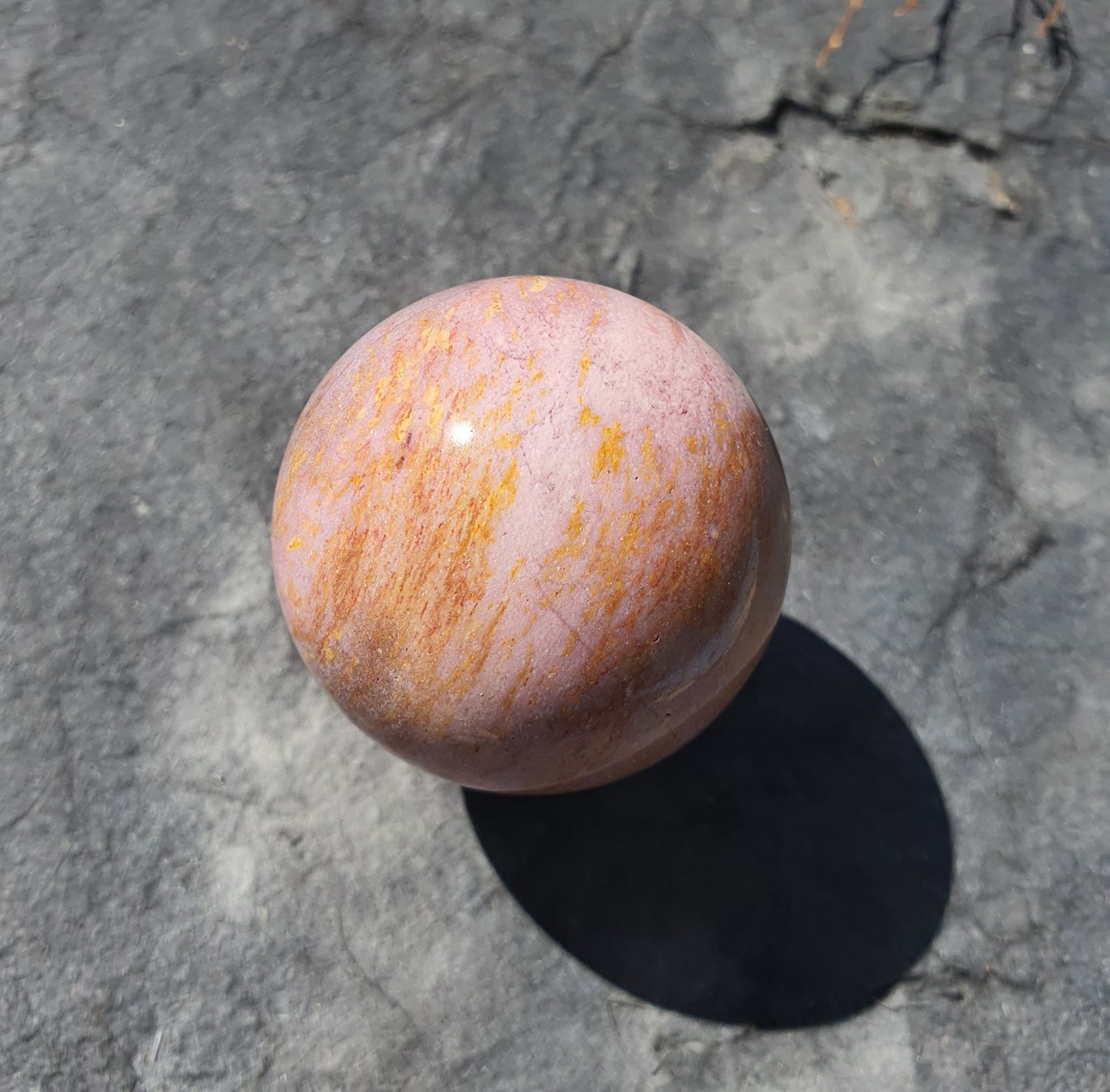 Яшма мукаит. Шар купить в интернет-магазине Ярмарка Мастеров по цене ...