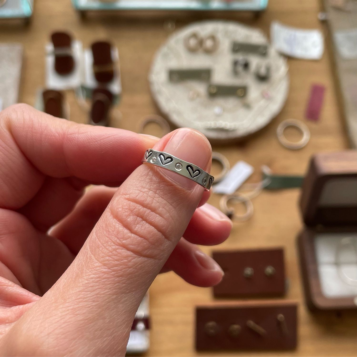 Серебряное кольцо LOVE в интернет-магазине Ярмарка Мастеров по цене ...