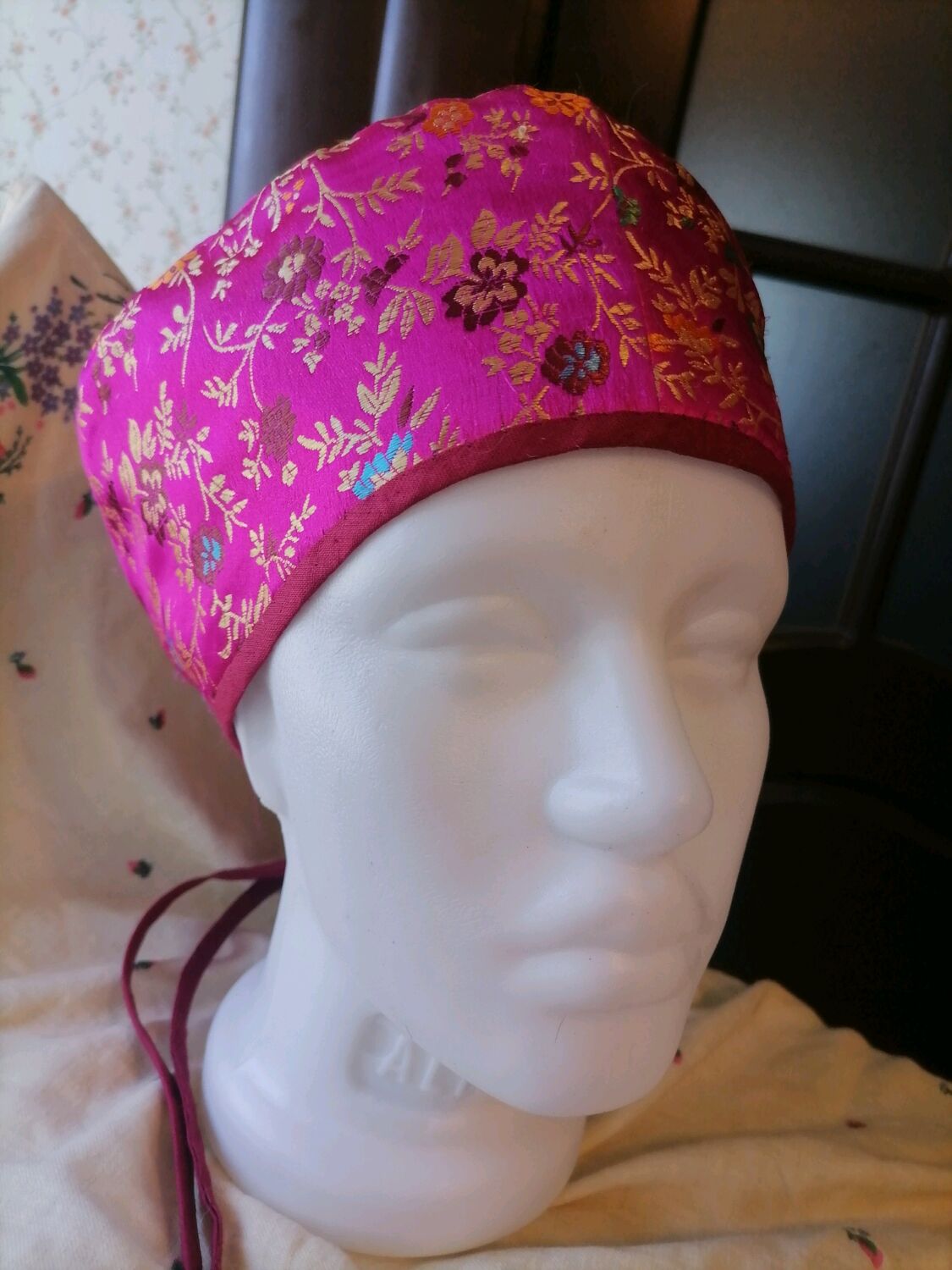 Русские традиционные головные уборы из коллекции manikyrsha.ruова