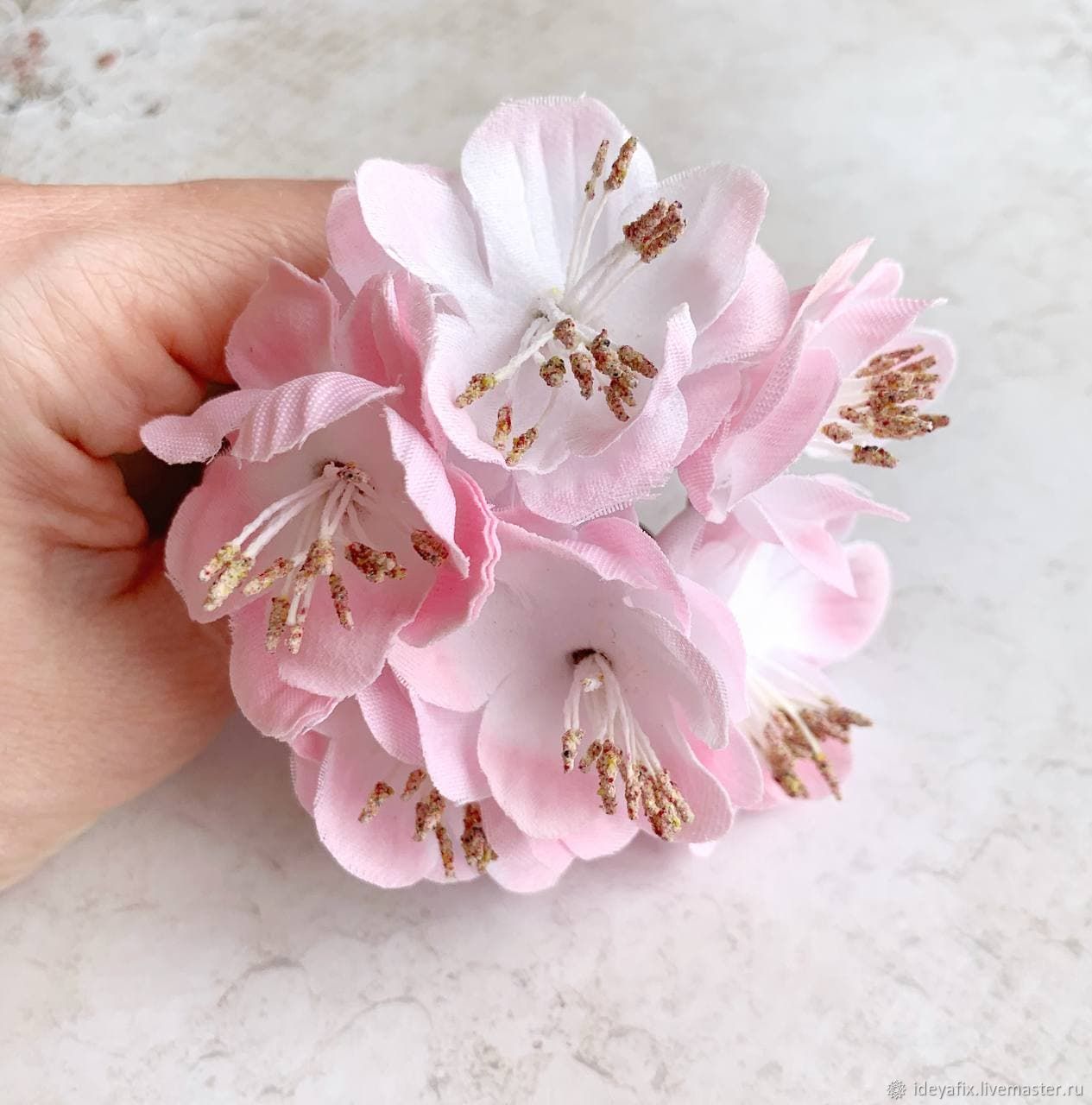 Ткань цветы сакуры на розовом 20313v15