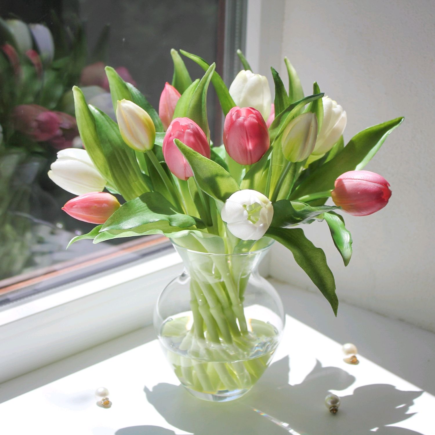 Тюльпаны в вазе. Букет тюльпанов. Декор для дома в интернет-магазинеЯрмарка Мастеров по цене 2900 ₽ – TFX0ORU
