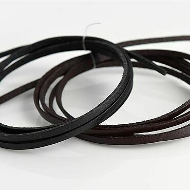 Картины и панно ручной работы. Ярмарка Мастеров - ручная работа 1.5х3 мм Кожаный шнур плоский 1 м, 2 цвета. Handmade.