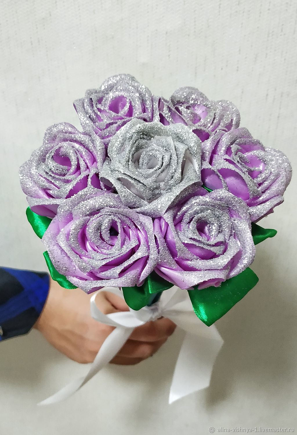 Букеты: Розы из атласных лент в интернет-магазине Ярмарка Мастеров по цене500 ₽ – KUA7IRU