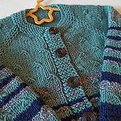 Women's knit jumper (pullover) with knobs